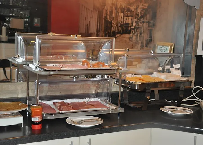 Hotel Hotel De Viertorre 2*